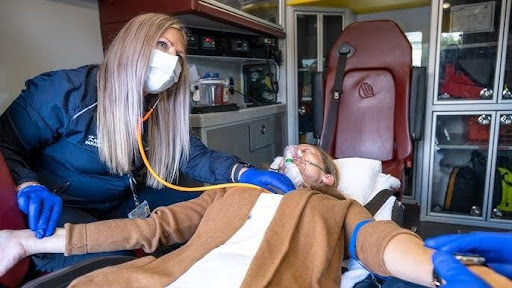 Cardiac Ambulance Services: Get Immediate Care for Heart Emergencies 13 Cardiac