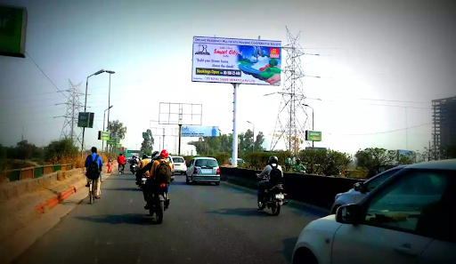 The benefits of hoarding advertising in Delhi 13 advertising