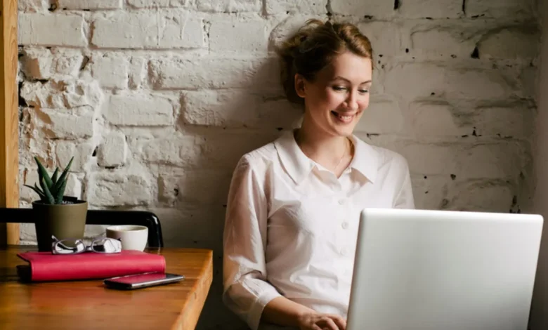 How Can a Women's Employment Platform Change Your Professional Path? 13 Professional